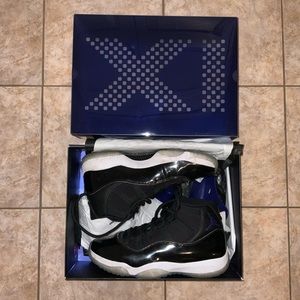 Air Jordan 11 Retro (Space Jams)